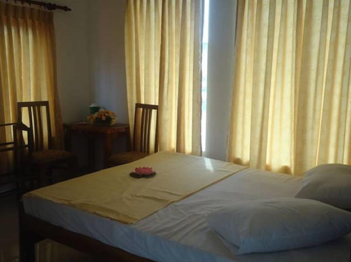 The Finz Hotel ฮิกคาดูวา ภายนอก รูปภาพ