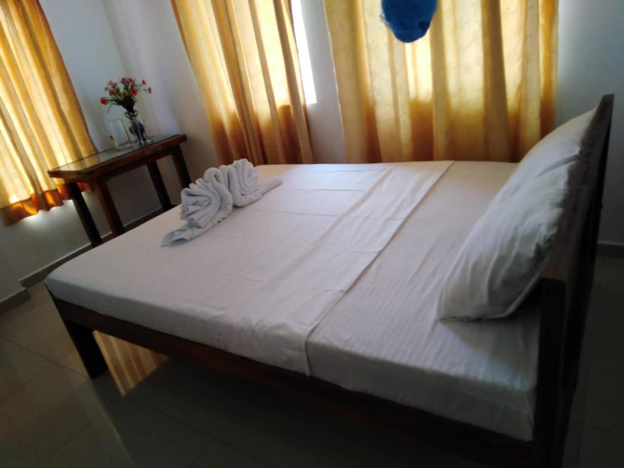 The Finz Hotel ฮิกคาดูวา ภายนอก รูปภาพ